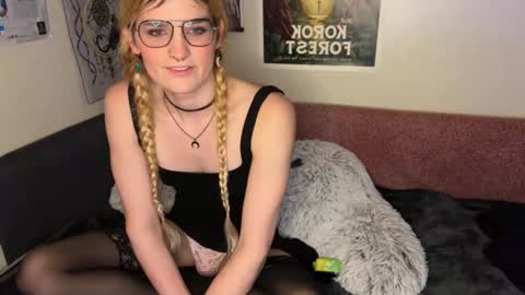 Ryn Michele online show from January 2025 01:08:01 AM