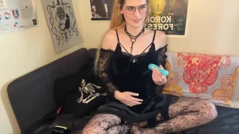 Ryn Michele online show from February 2025 07:23:01 PM