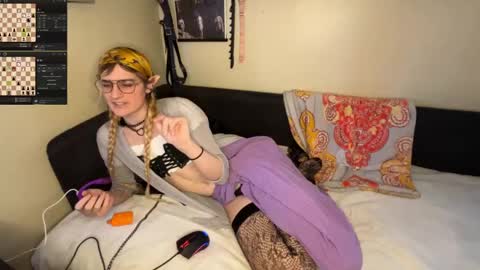 Ryn Michele online show from March 2025 04:44:01 PM