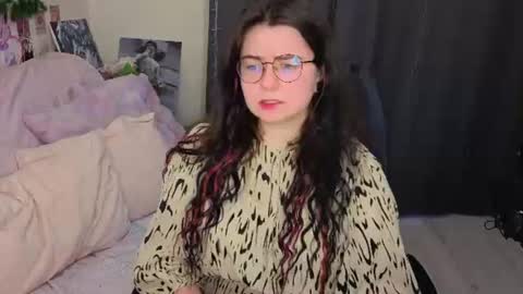 Kate online show from June 2026 07:34:01 PM