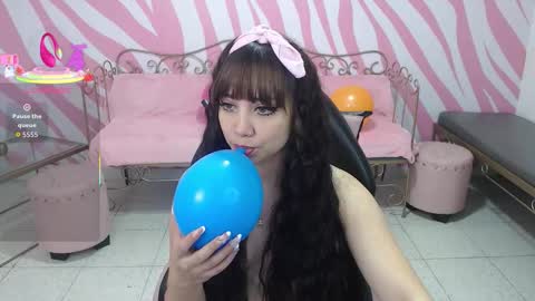 Sabrina online show from October 2025 01:14:01 PM