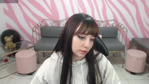 Sabrina online show from November 2025 01:11:02 PM