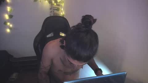 Danny online show from November 2025 04:23:02 AM