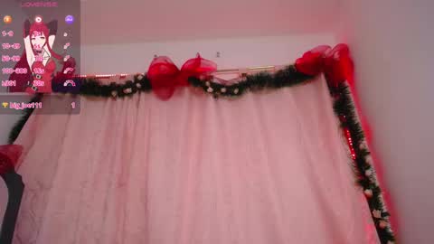 Snapshot of saalomee_1 chatting on December 2024 06:42:02 PM saalomee 1 online show from December 2024 06:42:02 PM