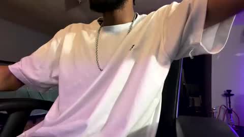 saasbutt online show from December 2025 12:08:01 AM