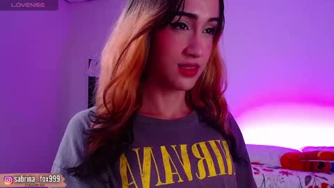 sabrina fox online show from September 2025 01:49:02 AM