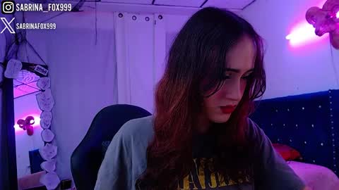 sabrina fox online show from January 2026 03:31:02 AM