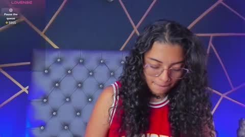 Snapshot of sabrina_cook chatting on September 2025 01:00:01 PM online show from September 2025 01:00:01 PM