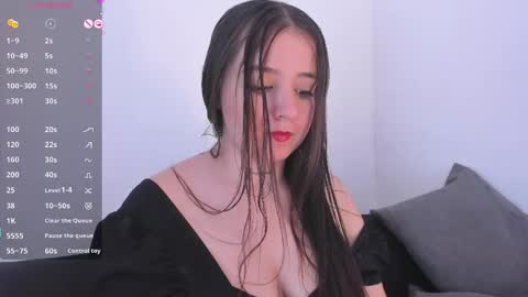Sabrina Maria online show from June 2026 07:07:01 PM