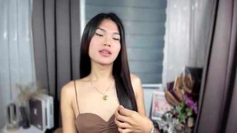 Nadine online show from November 2025 07:13:02 AM