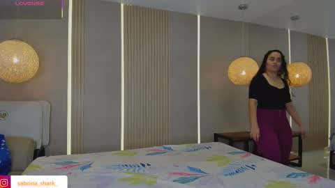 Sabrina Shark online show from September 2025 02:00:01 AM