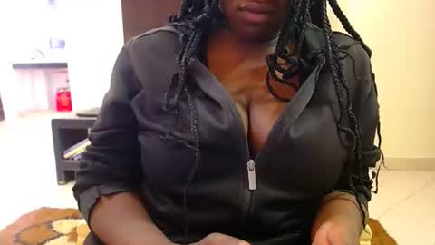 Snapshot of sabrinaaaa1234 chatting on June 2026 05:41:02 AM aaa1234 online show from June 2026 05:41:02 AM
