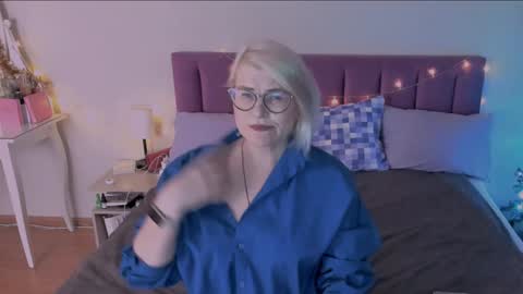 Sabrina MacMarren online show from January 2025 12:43:02 AM