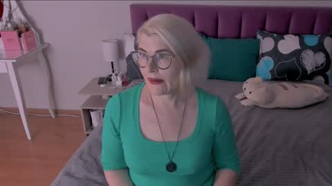 Sabrina MacMarren online show from January 2025 03:29:01 PM