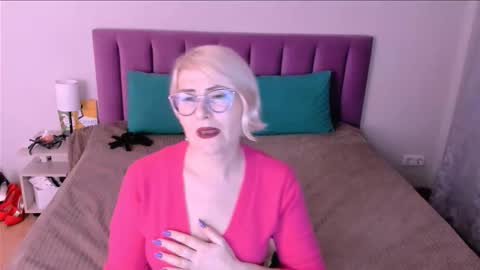 Sabrina MacMarren online show from October 2025 05:58:02 PM