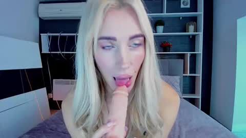 Sabrina online show from October 2025 11:52:02 AM