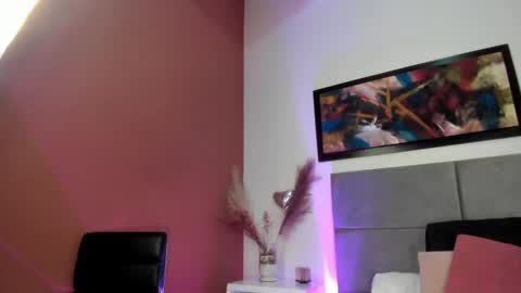 Sabrina Warren online show from February 2025 11:38:02 AM