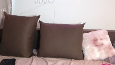 Snapshot of sabrinee__xx_divine chatting on June 2026 07:47:02 AM sabrinee__xx_divine online show from June 2026 07:47:02 AM