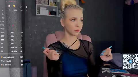 Snapshot of sabrinkaa chatting on June 2026 07:18:02 PM Sabi Ryder new acc online show from June 2026 07:18:02 PM