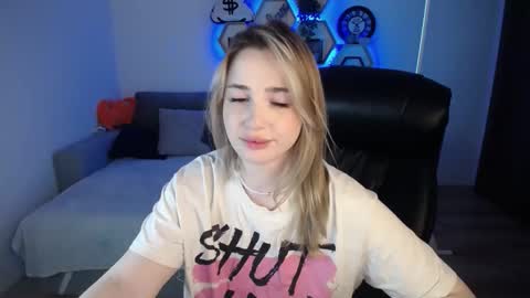 Sabrina Violet online show from December 2024 12:16:01 PM