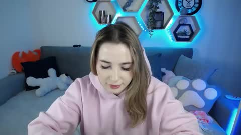 Sabrina Violet online show from February 2025 12:06:02 PM
