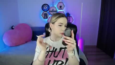 Sabrina Violet online show from February 2026 09:28:02 AM