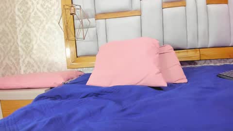 Sacha Malala  online show from February 2025 01:33:01 AM