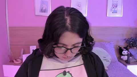 Ig  online show from February 2025 12:27:02 PM