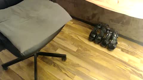 sadisfaction online show from February 2025 06:15:02 PM