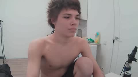 sadvetements online show from March 2026 06:47:01 AM