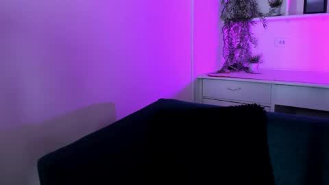 Cami online show from April 2026 07:06:02 PM