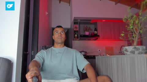 Snapshot of sag_1998 chatting on January 2025 03:42:01 AM Sag online show from January 2025 03:42:01 AM