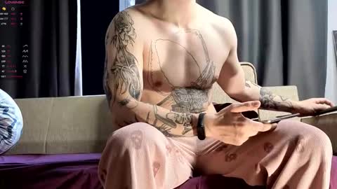 Adam online show from October 2025 08:26:02 AM