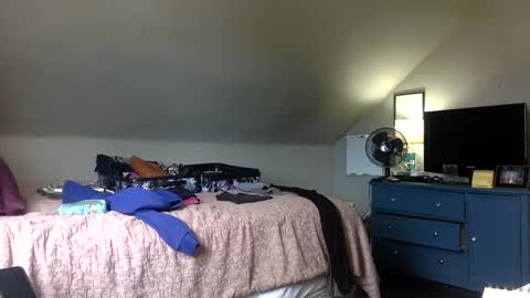 Snapshot of saggy888 chatting on September 2025 08:52:02 PM MistressLady online show from September 2025 08:52:02 PM