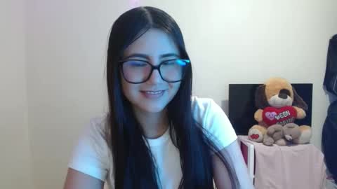 Snapshot of sahaliefox_ chatting on October 2025 11:02:01 PM Sahaliefox online show from October 2025 11:02:01 PM
