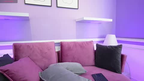 saharakramer online show from March 2025 03:13:02 PM