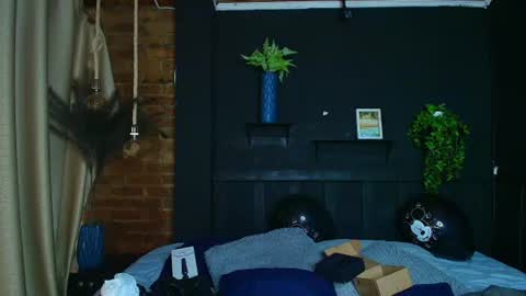 Snapshot of sahra_tayl0r_ chatting on June 2026 01:37:01 PM SARA online show from June 2026 01:37:01 PM