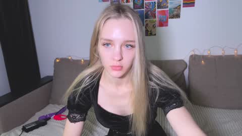 Sofia online show from December 2024 12:15:02 PM
