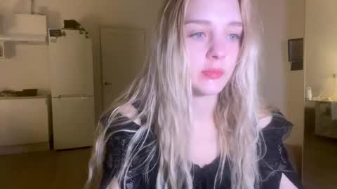 Sofia online show from November 2025 12:49:02 AM