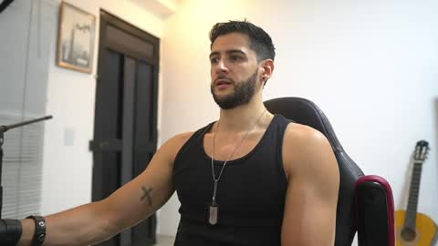 saimon  online show from April 2026 11:24:01 PM