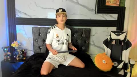 Juan online show from December 2025 05:57:01 AM