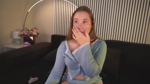 Snapshot of saint__vicious chatting on February 2026 08:32:01 PM saint__vicious online show from February 2026 08:32:01 PM