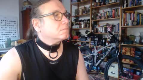 saint_beauvais online show from January 2025 11:37:01 AM