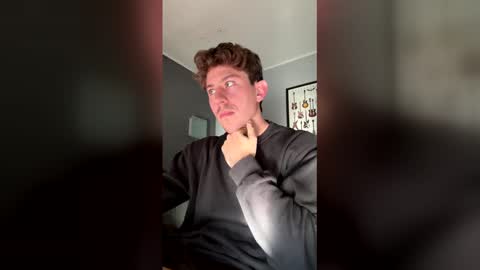 Snapshot of saint_nott chatting on May 2026 07:22:01 PM saint_nott online show from May 2026 07:22:01 PM