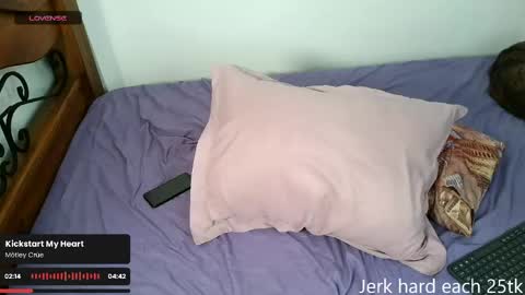 Snapshot of salemqueer_ chatting on May 2026 12:34:01 PM Sam online show from May 2026 12:34:01 PM