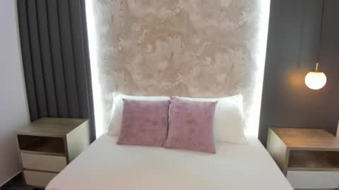 Snapshot of saliha_pinky chatting on October 2025 04:37:01 AM S A L I H A online show from October 2025 04:37:01 AM