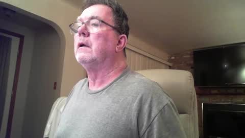 sally______ online show from April 2026 04:26:01 AM