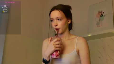 Sally Pinkman online show from March 2026 02:06:02 PM