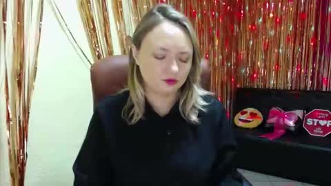 Sally online show from September 2025 06:18:02 PM