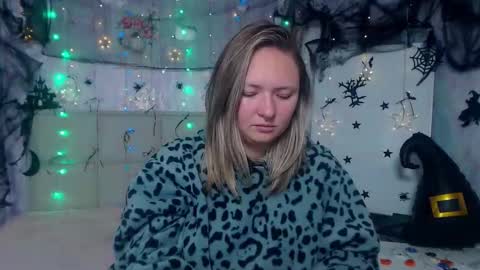 Sally online show from October 2025 05:24:02 PM